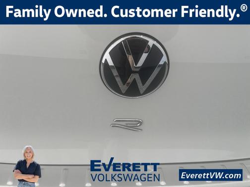 2024 Volkswagen Golf R 2.0T Manual