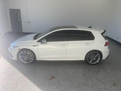 2024 Volkswagen Golf R 2.0T Manual
