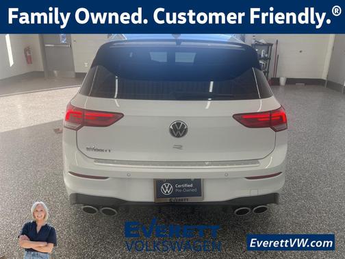 2024 Volkswagen Golf R 2.0T Manual
