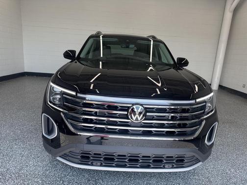 2026 Volkswagen Atlas 2.0T SE w/Technology 4MOTION