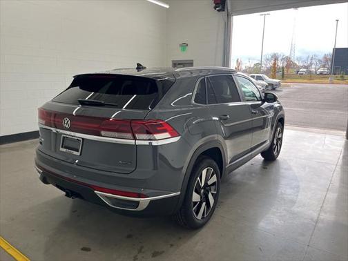 2025 Volkswagen Atlas Cross Sport 2.0T SEL