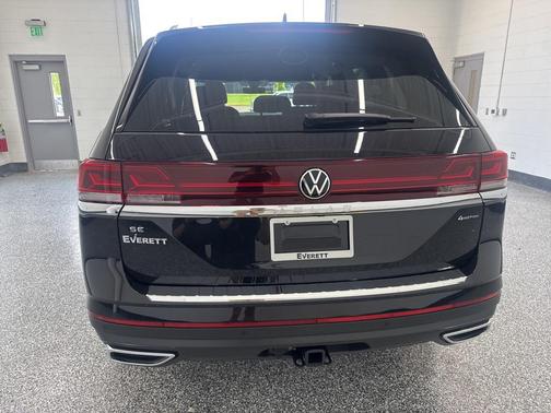 2026 Volkswagen Atlas 2.0T SE w/Technology 4MOTION