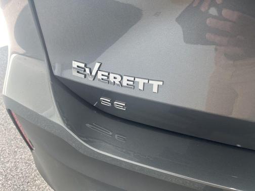 Platinum Gray Metallic 2026 Volkswagen Tiguan 2.0T SE 4MOTION