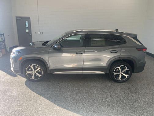 Platinum Gray Metallic 2026 Volkswagen Tiguan 2.0T SE 4MOTION