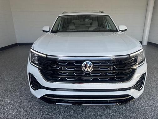 2026 Volkswagen Atlas 2.0T SEL Premium R-Line 4MOTION