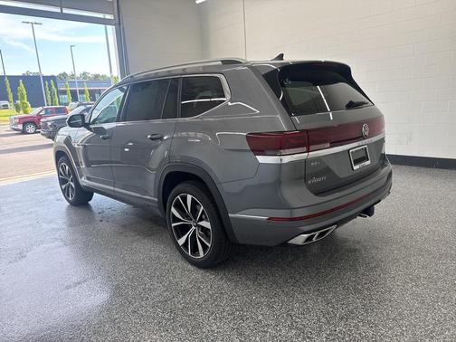 2025 Volkswagen Atlas 2.0T SEL Premium R-Line 4MOTION