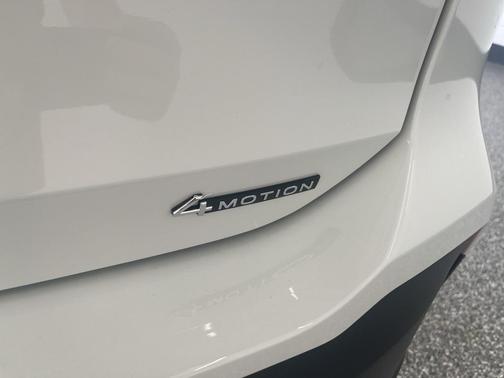 2026 Volkswagen Tiguan 2.0T SE 4MOTION