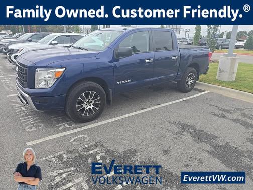 2021 Nissan Titan SV