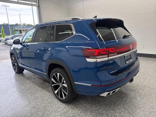 2026 Volkswagen Atlas 2.0T SEL Premium R-Line 4MOTION