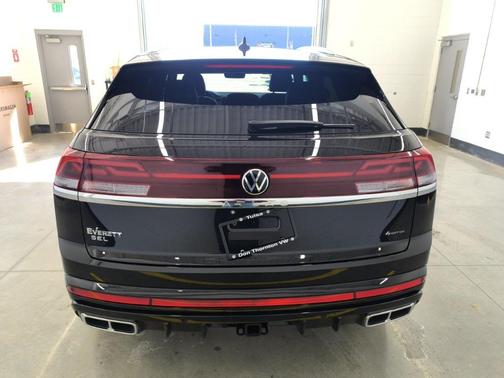 2025 Volkswagen Atlas Cross Sport 2.0T SEL Premium
