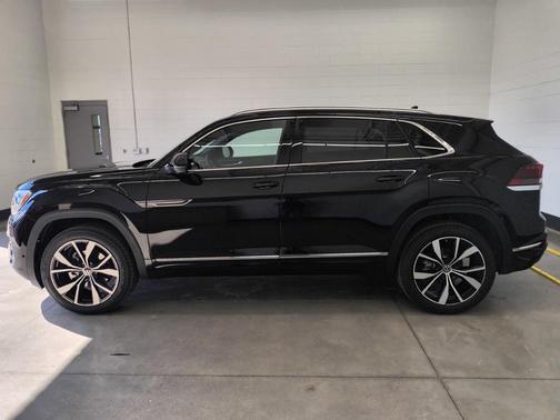 2025 Volkswagen Atlas Cross Sport 2.0T SEL Premium