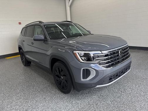 2026 Volkswagen Atlas 2.0T SE w/Technology 4MOTION