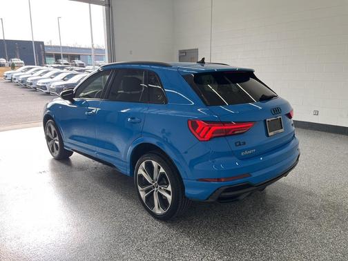 2022 Audi Q3 45 S line Premium Plus