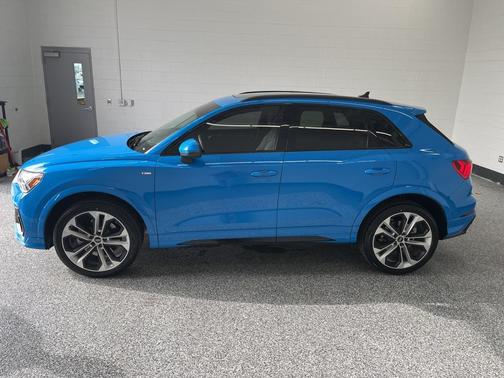 2022 Audi Q3 45 S line Premium Plus