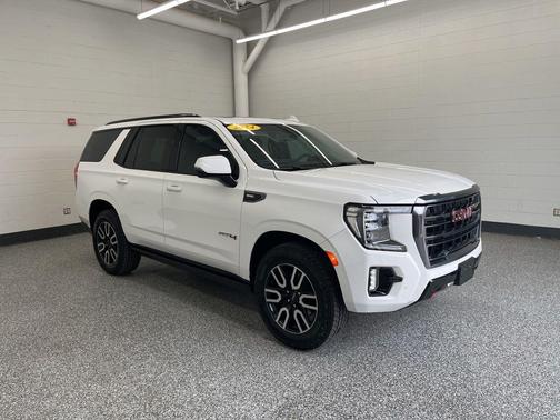 Summit White 2024 GMC Yukon 4WD AT4