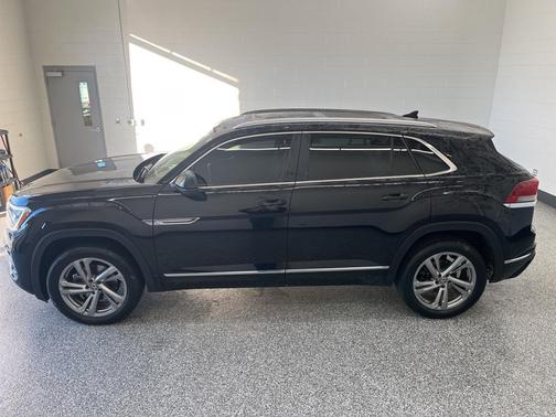 2024 Volkswagen Atlas Cross Sport 2.0T SEL