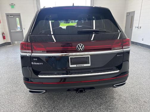 2026 Volkswagen Atlas 2.0T SE w/Technology 4MOTION