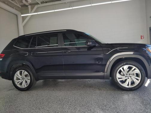 2023 Volkswagen Atlas 3.6L SE w/Technology
