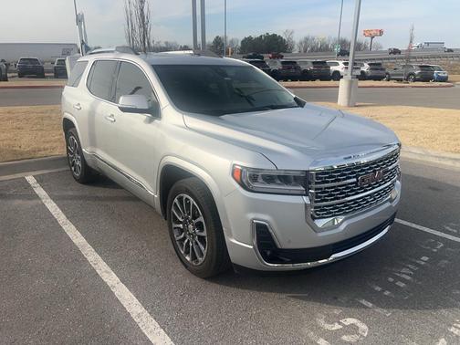 2020 GMC Acadia Denali