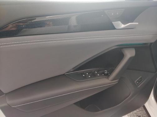 2026 Volkswagen Tiguan 2.0T SE R-Line Black 4MOTION