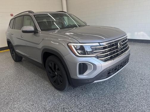 2026 Volkswagen Atlas 2.0T SE w/Technology 4MOTION
