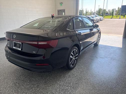 2026 Volkswagen Jetta 1.4T SE