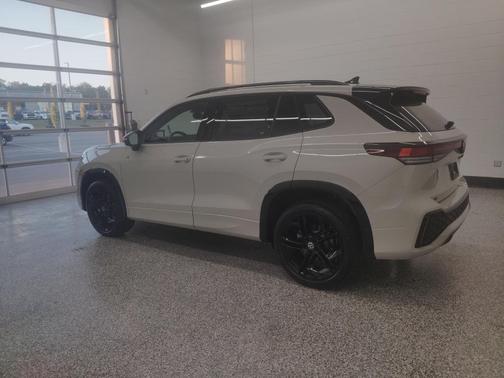 2026 Volkswagen Tiguan 2.0T SE R-Line Black 4MOTION