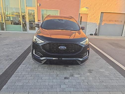 2020 Ford Edge ST