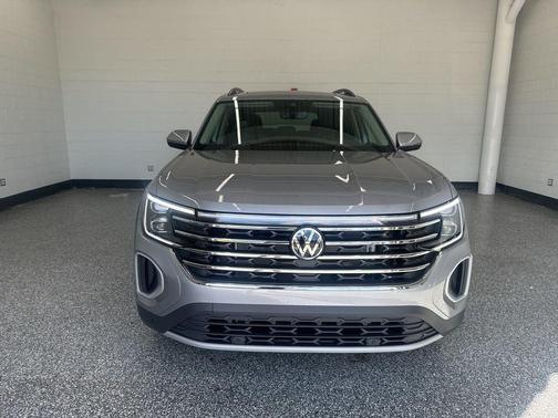 2026 Volkswagen Atlas 2.0T SE w/Technology 4MOTION