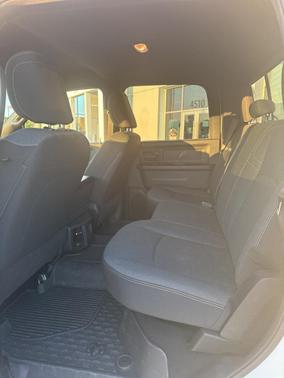 2024 RAM 2500 Tradesman Crew Cab 4x4 6'4' Box