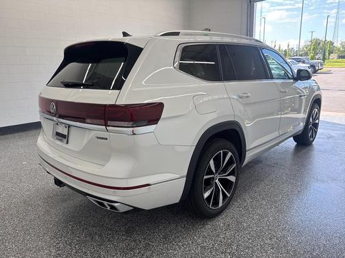 2026 Volkswagen Atlas 2.0T SEL Premium R-Line 4MOTION