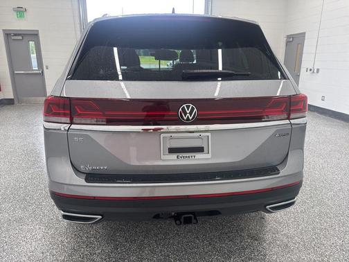 2026 Volkswagen Atlas 2.0T SE w/Technology 4MOTION