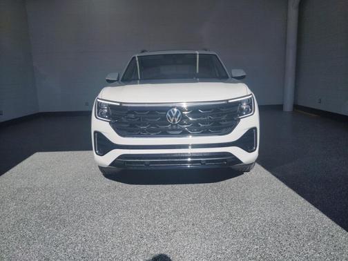 2026 Volkswagen Atlas 2.0T SEL Premium R-Line 4MOTION