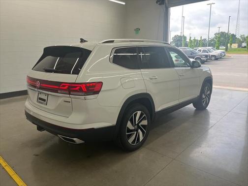 2025 Volkswagen Atlas 2.0T SEL