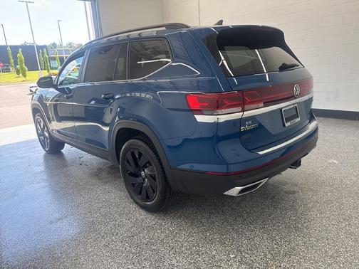 2026 Volkswagen Atlas 2.0T SE w/Technology 4MOTION