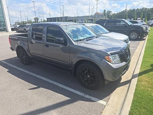 2021 Nissan Frontier SV