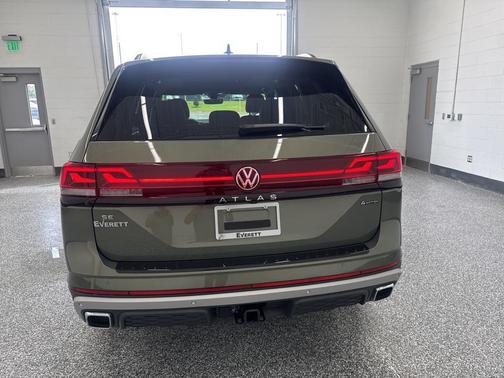 2026 Volkswagen Atlas 2.0T Peak Edition