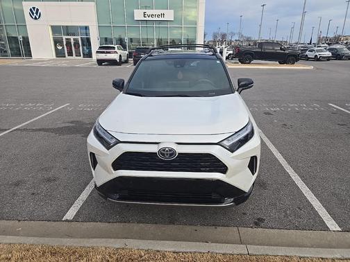 2023 Toyota RAV4 Hybrid SE