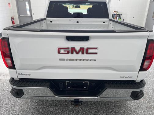 2025 GMC Sierra 1500 SLE