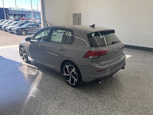 2026 Volkswagen Golf GTI 2.0T SE DSG