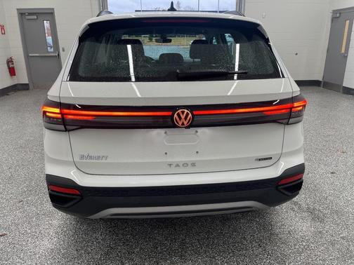 2026 Volkswagen Taos S