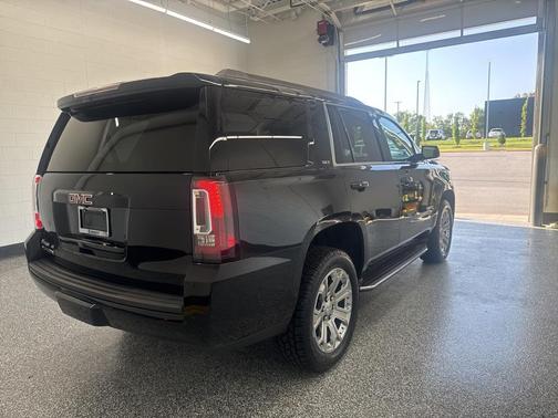 2017 GMC Yukon SLT