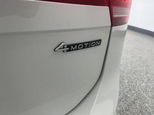 2024 Volkswagen Tiguan 2.0T SEL R-Line 4MOTION