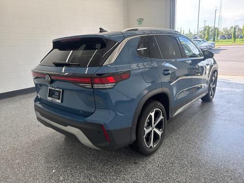 2025 Volkswagen Tiguan 2.0T SE 4MOTION