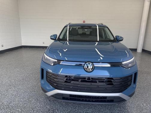 2025 Volkswagen Tiguan 2.0T SE 4MOTION
