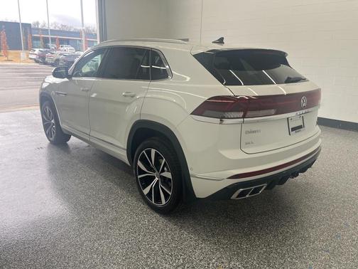 2026 Volkswagen Atlas Cross Sport 2.0T SEL Premium