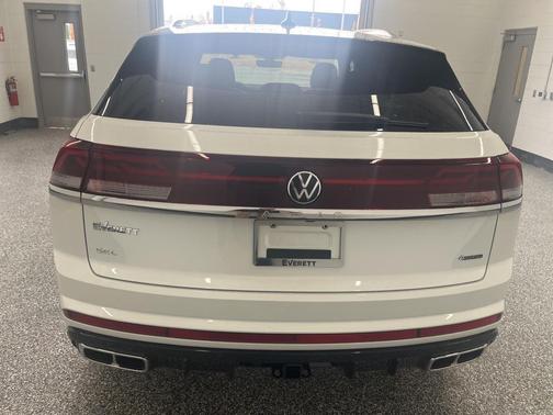 2026 Volkswagen Atlas Cross Sport 2.0T SEL Premium