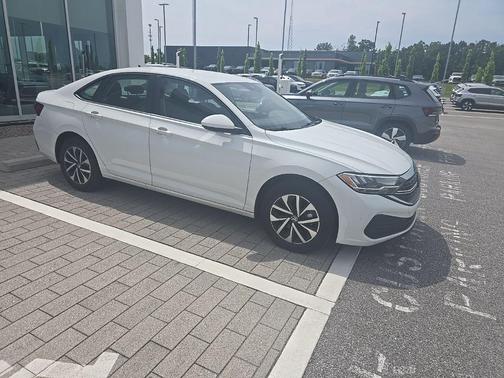 Pure White 2024 Volkswagen Jetta 1.5T S