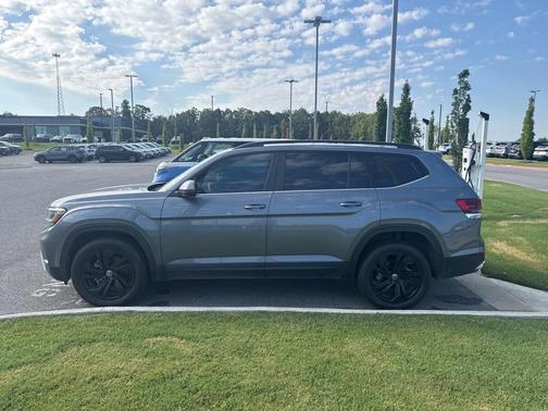 2022 Volkswagen Atlas 3.6L SE w/Technology