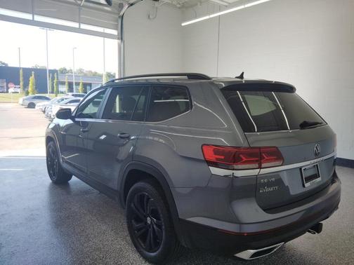 2022 Volkswagen Atlas 3.6L SE w/Technology